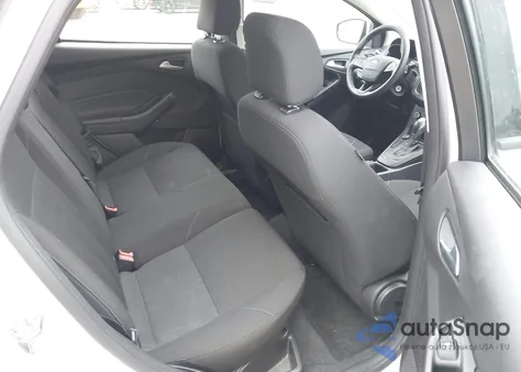 2015 Ford Focus Se z USA, uszkodzony, nr VIN 1FADP3K29FL213152